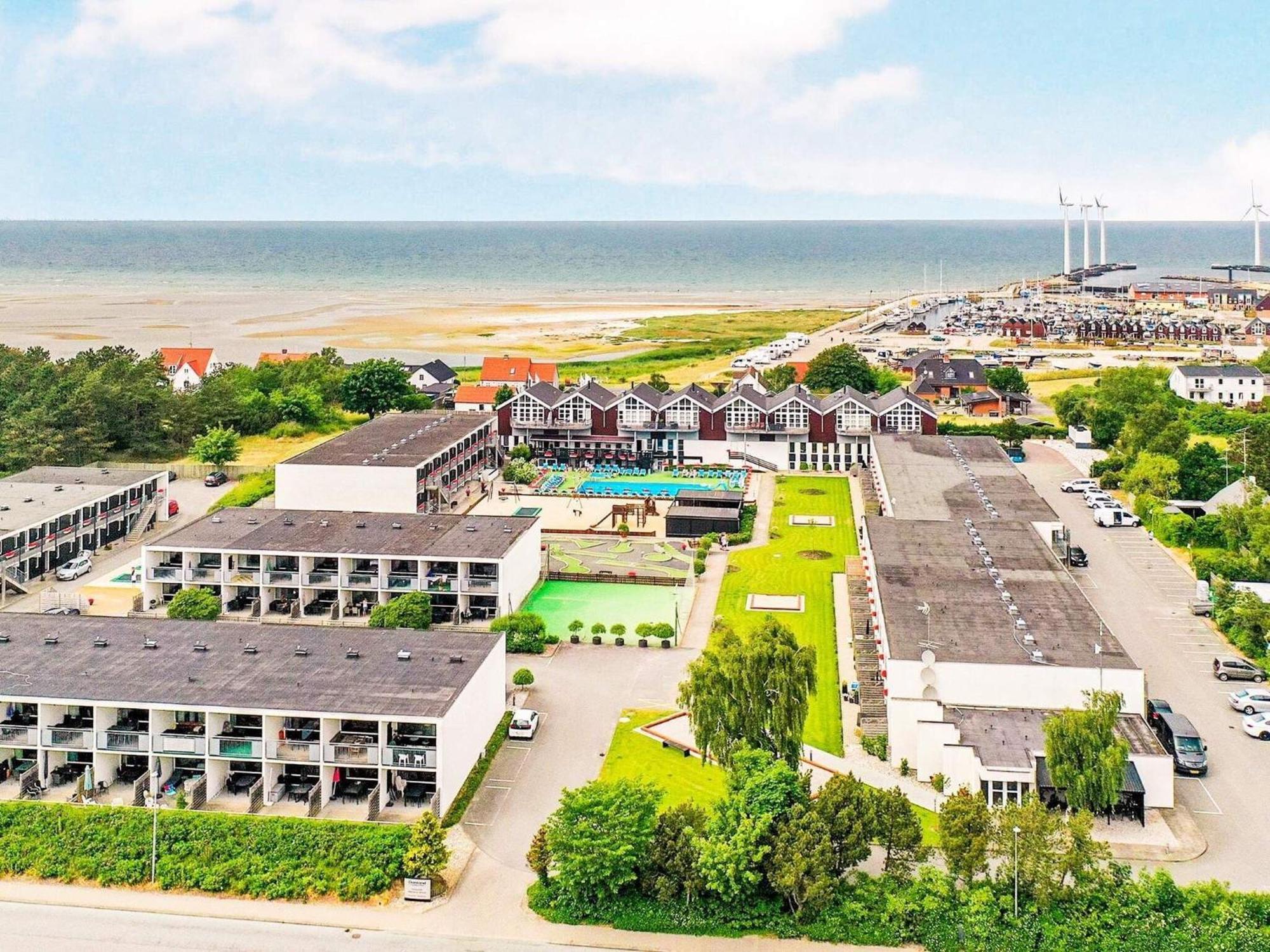 8 Person Holiday Home On A Holiday Park In Glesborg Exterior foto